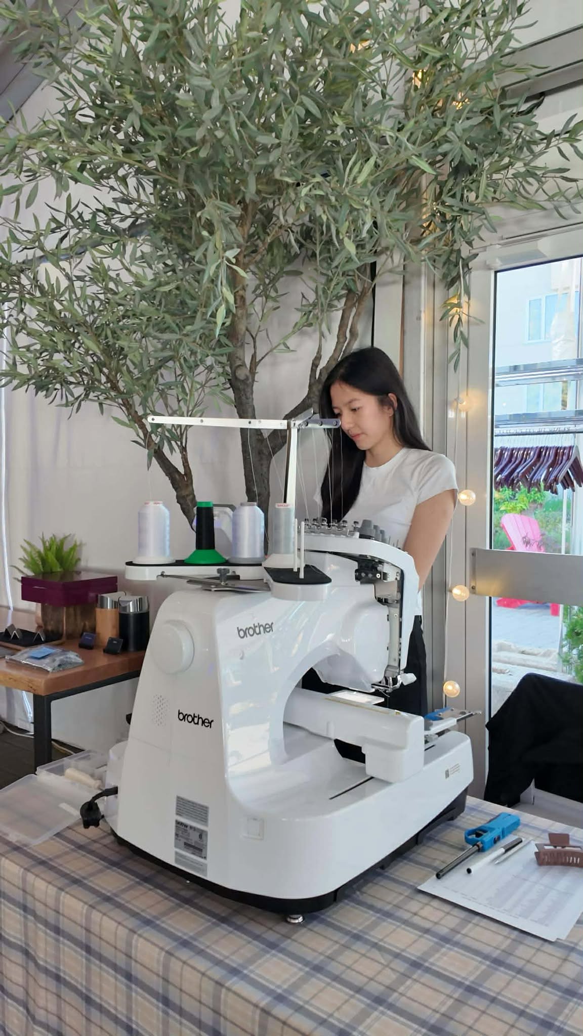 Live customization artist at an event